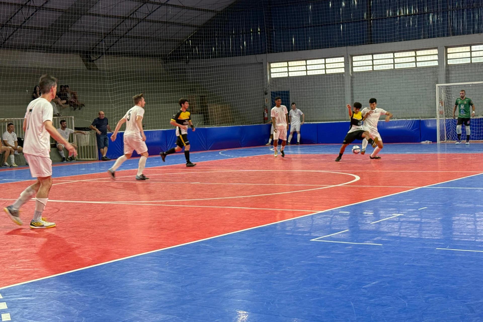 Morro da Fumaça recebe final do Municipal de Futsal neste sábado