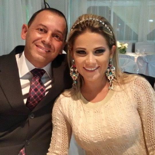 Velório das vítimas de casa que desabou nessa quarta-feira termina com cortejo