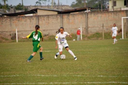 Futebol, futsal e basquete perdem