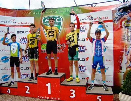 Ciclismo de Criciúma domina o pódio no RS