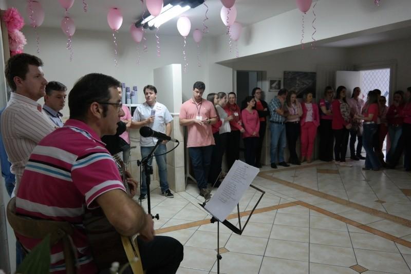 Ceusa promove atividade de prevenção ao câncer de mama 