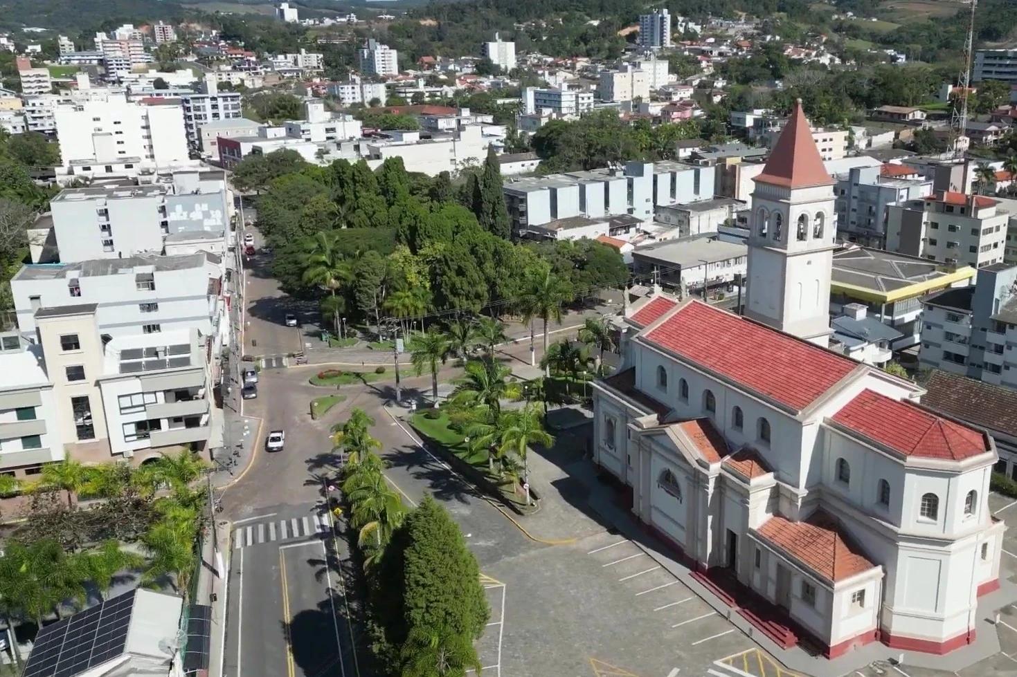 Urussanga registra avanço na abertura de empresas em 2025