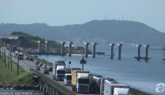 Nesta manhã, movimentação é tranquila na ponte de Laguna 