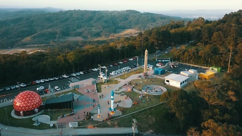 Parque Astronômico de Criciúma recebe 45 mil visitantes em um ano de funcionamento