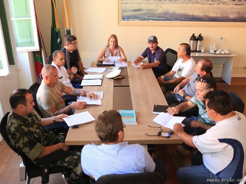 Decreto municipal em Laguna esclarece regras para uso de jet ski