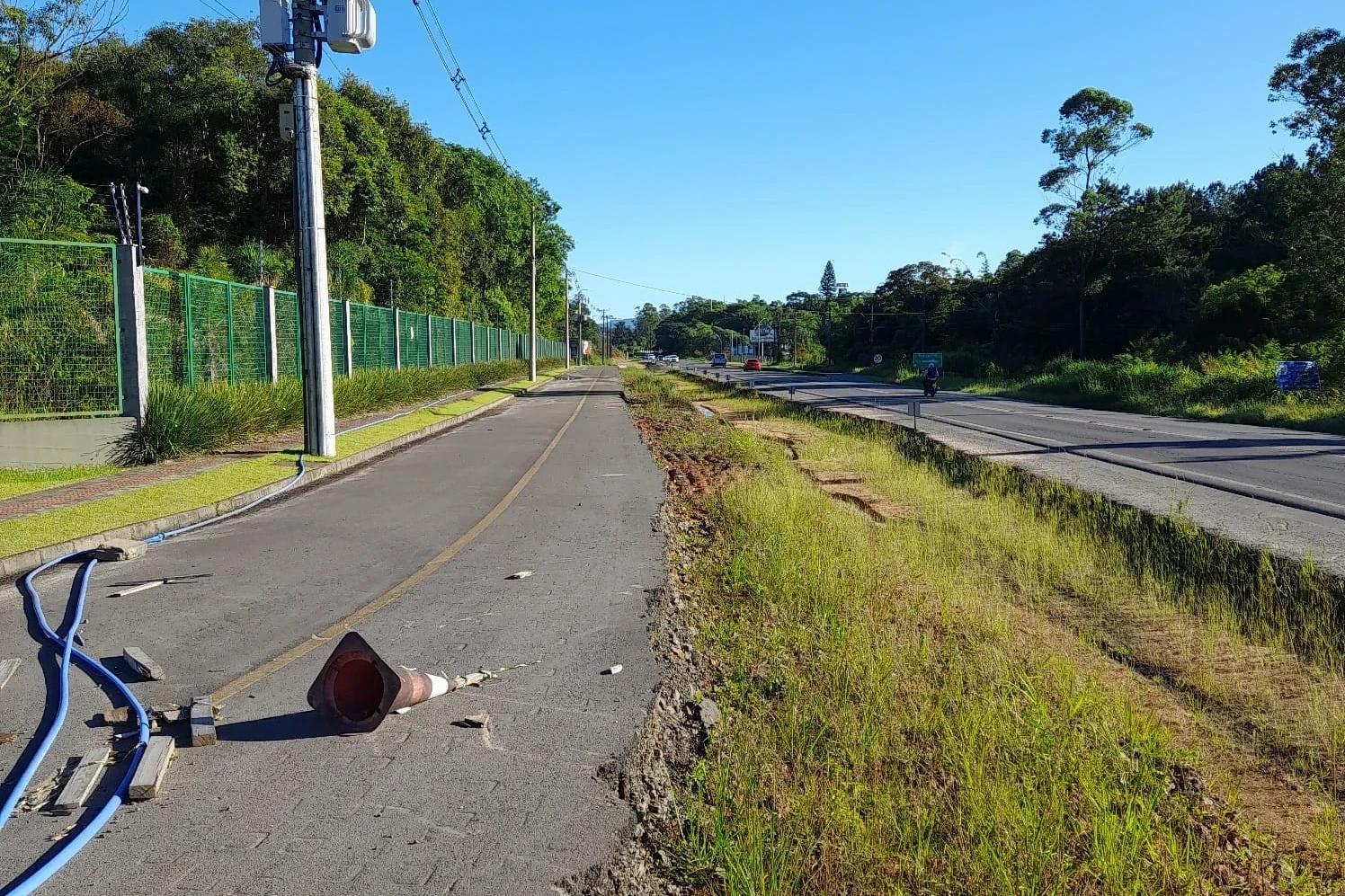 Obras de revitalização da SC-108 estão em ritmo lento