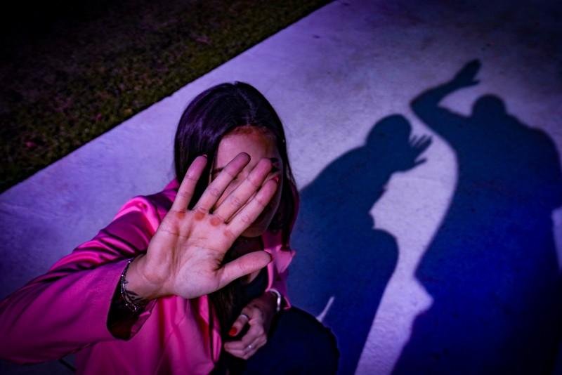 Forças de segurança de SC deflagram operação de combate à violência contra a mulher e ao feminicídio