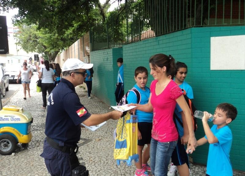 Campanha chama a atenção para a contratação do transporte escolar