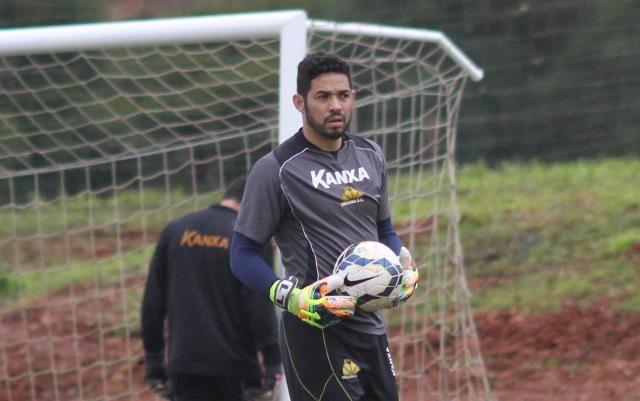 Com o retorno de Luiz e ausência de Baier, Wagner Lopes testa nova formação no Tigre