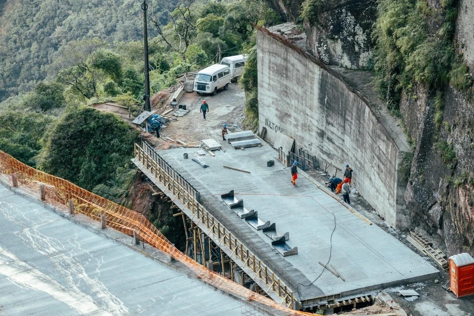 Obra histórica da Serra do Corvo Branco ultrapassa 80% de conclusão e deve ser entregue até o fim do ano