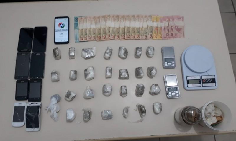Jovem de 21 anos é preso por tráfico de drogas em Criciúma
