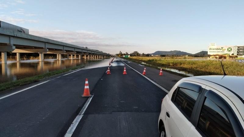 CCR ViaCosteira atualiza situação de interdições na BR-101
