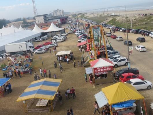 Festa da Tainha reuniu 20 mil pessoas no Balneário Rincão