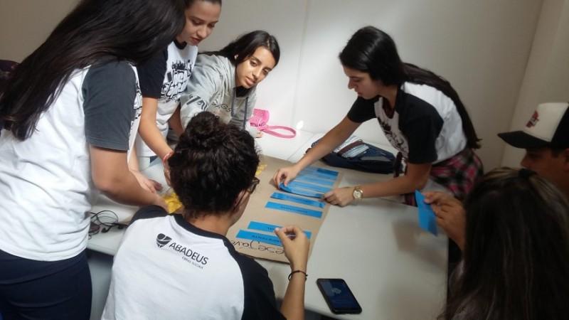 Projeto Amora da Unesc inicia parceria com jovens da Abadeus
