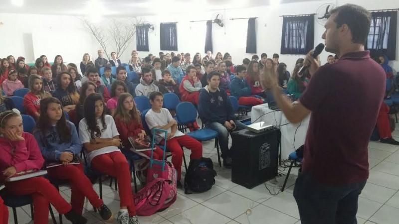 Estudantes de Içara participam de aulão preparatório para OBMEP