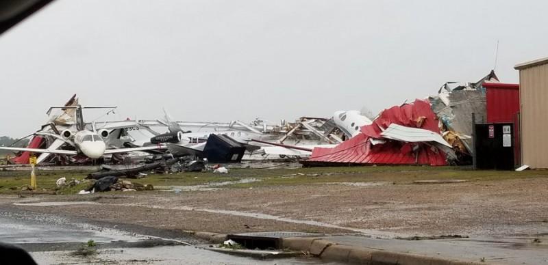 Tornados causam destruição no sul dos EUA