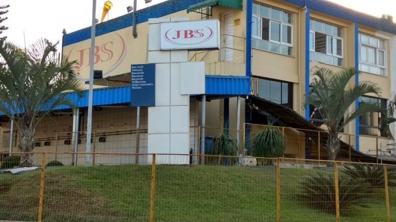 VÍDEO: Direção da JBS emite nota sobre fechamento da unidade de Morro Grande 