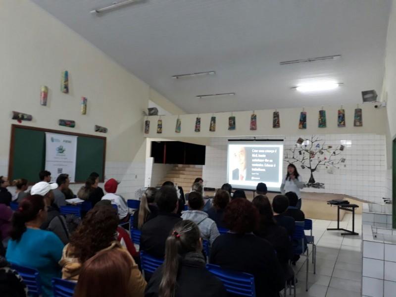 Voluntariado como instrumento da educação