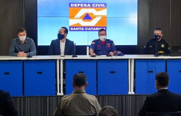 Governo do Estado trabalha para desbloquear rodovias catarinenses onde ainda há manifestações