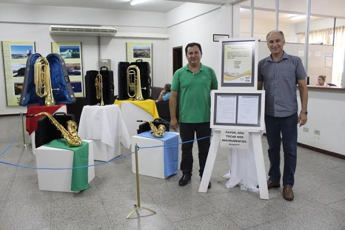 Banda municipal recebe novos instrumentos