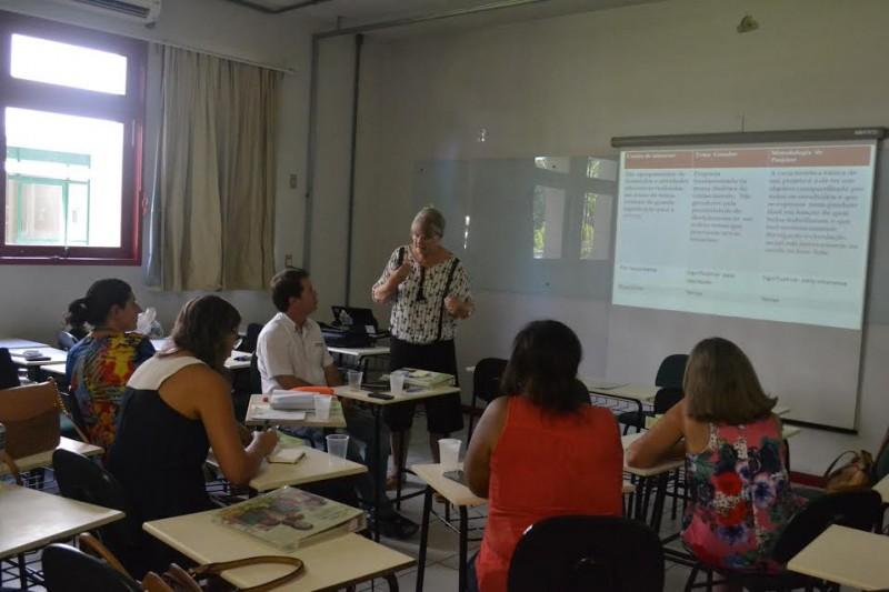 Educadores são inseridos na metodologia do Programa A União Faz a Vida