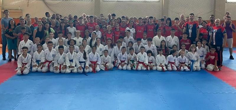 Karatê de Içara conquista dois troféus no Campeonato Catarinense