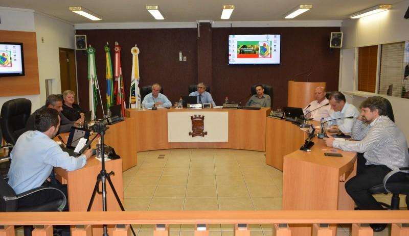 Urussanga: Legislativo aprova Projeto de Lei que permite redução de gastos com folha de pagamento