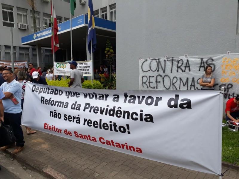 Movimento sindical promove protesto contra Reforma da Previdência
