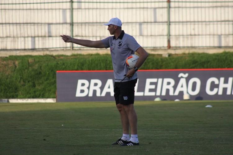 Gilmar Dal Pozzo pronto para a estreia no ABC