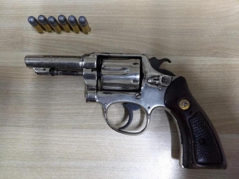Traficante é baleado durante tentativa de fuga e acaba preso em Criciúma