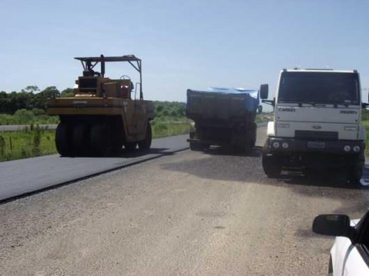 Asfalto no Anel de Contorno da 101 em Araranguá