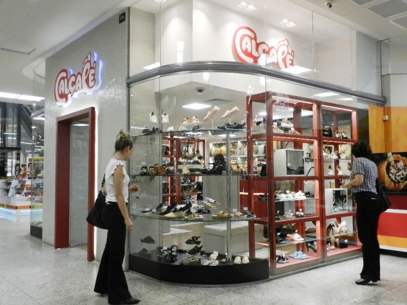 Calçapé Calçados inaugura nova loja no Shopping Della
