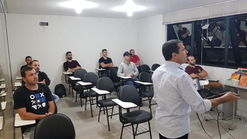 Mercado em alta: formação de pilotos em debate em workshop inédito