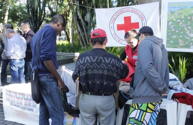Com a chegada das baixas temperaturas,  trabalhos são intensificados com moradores de rua 
