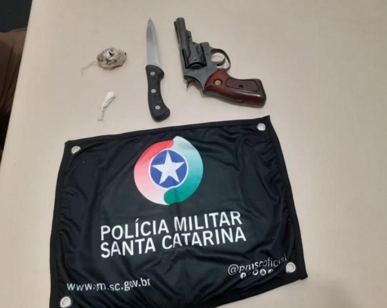Siderópolis: homem é preso após desobedecer, resistir e ameaçar policial militar