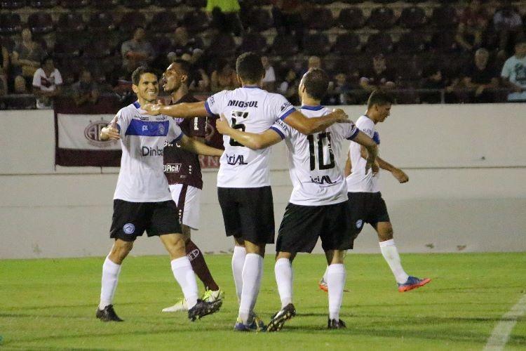 Tubarão se prepara para a fase eliminatória da Série D