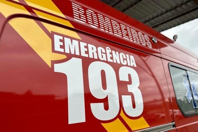 Motociclista é hospitalizado após colidir contra ônibus em Morro da Fumaça