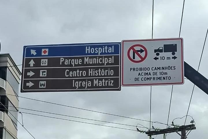 Caminhões com mais de 10 metros de comprimento estão proibidos de circular no Centro de Urussanga