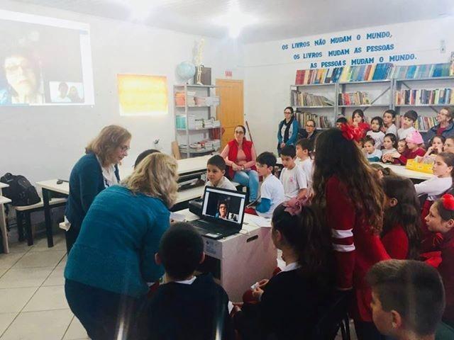 Escola de Içara busca por meio de projeto incentivar a leitura 