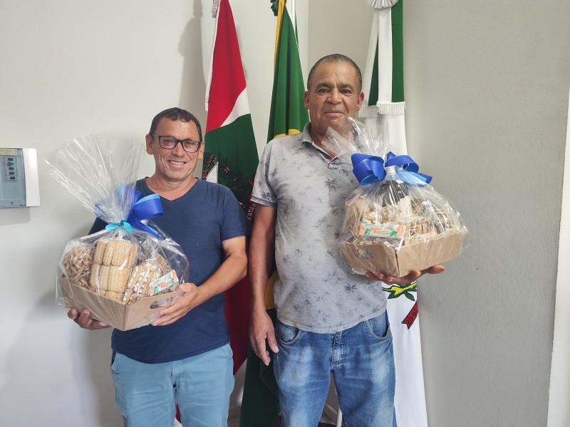 Após três décadas de dedicação, servidores Vânio e João deixam a equipe de obras fumacense