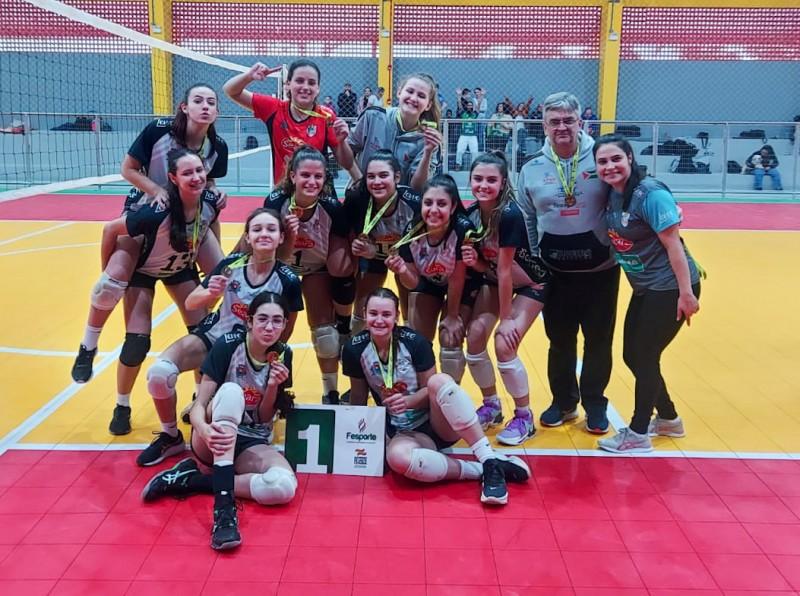 Vôlei de Forquilhinha é campeão no masculino e feminino na etapa microrregional da Olesc