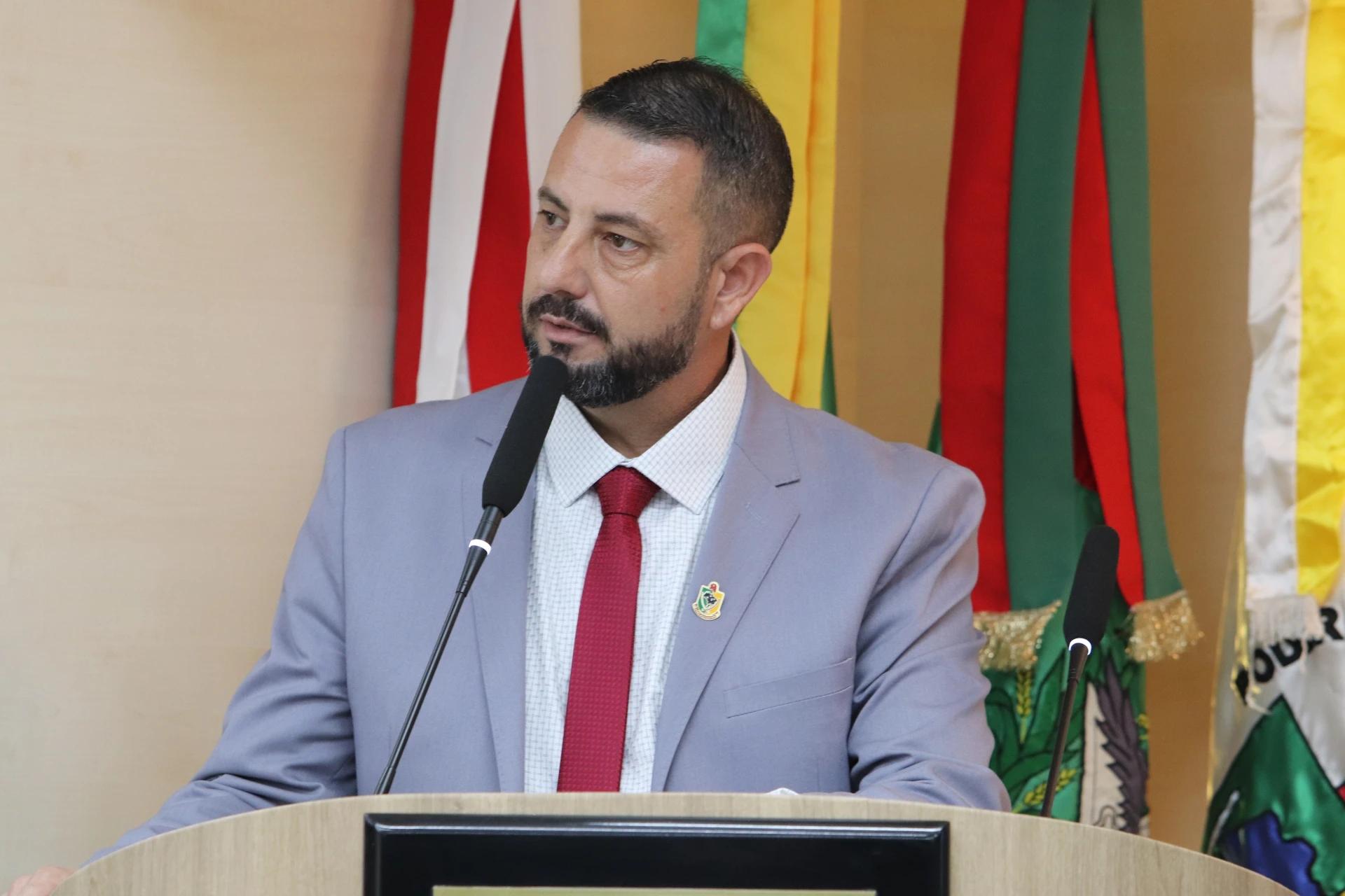 Presidente da Câmara de Criciúma garante pautar aumento de cadeiras e discutir salários