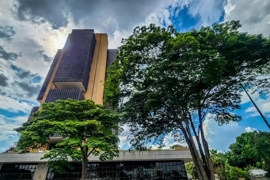 Ata do Copom indica Selic a 15% 'por período bastante prolongado'