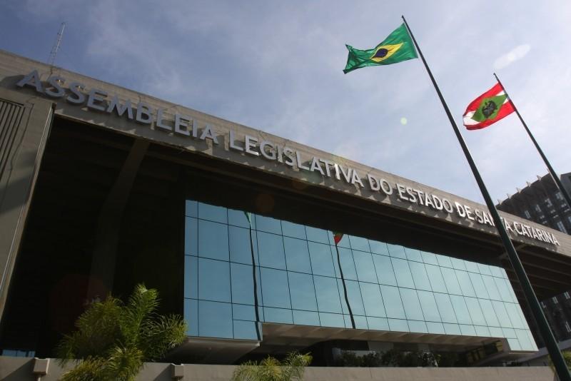 Alesc entra em recesso e retoma expediente em 4 de janeiro