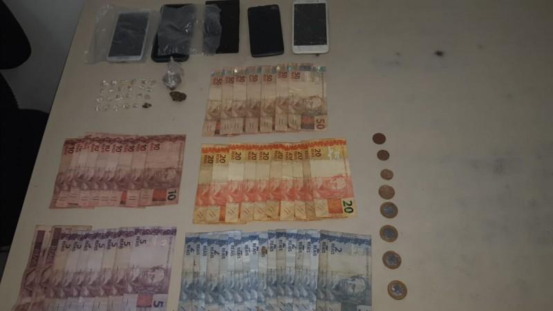 Suspeito de tráfico é preso no bairro Divinéia em Araranguá