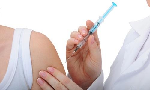 Santa Catarina recebe 40 mil doses da vacina pentavalente
