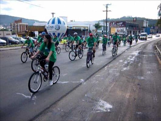Manhã de pedaladas (vídeo)