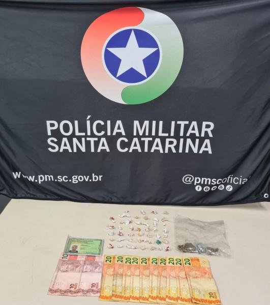 Homens são presos com 47 pedras de crack em Forquilhinha  
