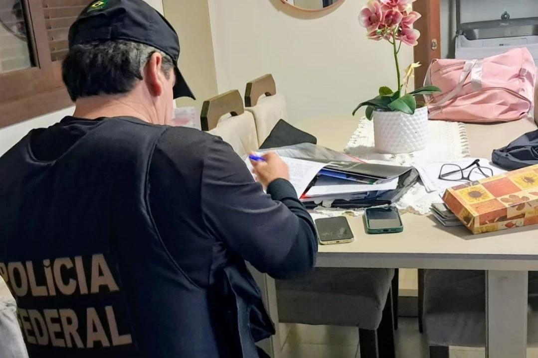 Fotos: Operação da PF cumpre mandados de busca e apreensão em Nova Veneza e Forquilhinha