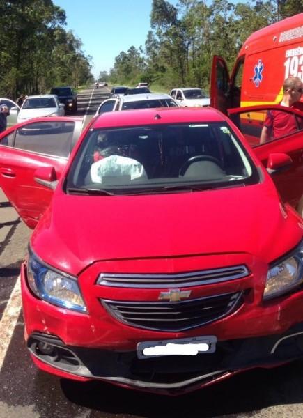 Após engavetamento na BR-101, seis são encaminhados ao hospital